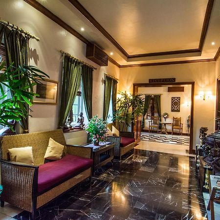 Savoy Hotel Yangon Exterior photo