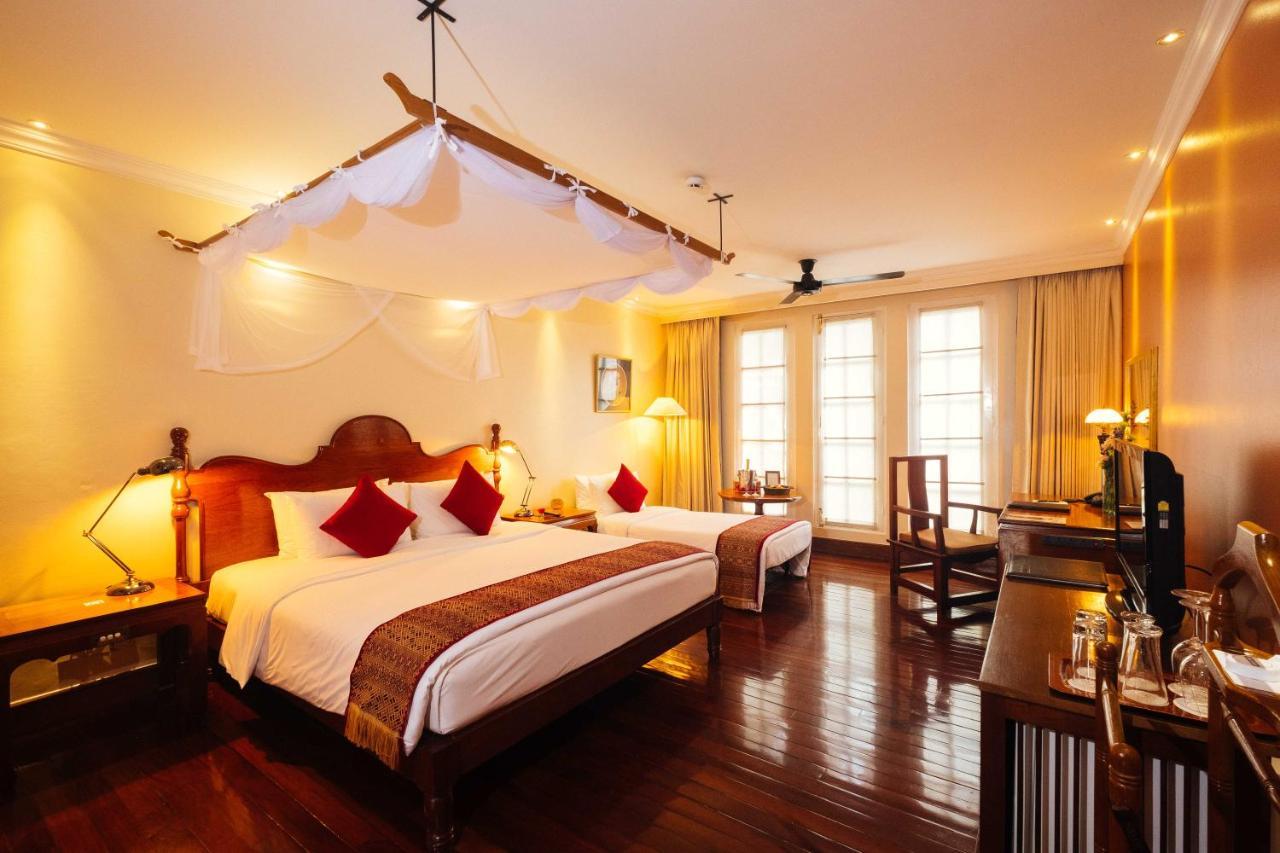 Savoy Hotel Yangon Exterior photo