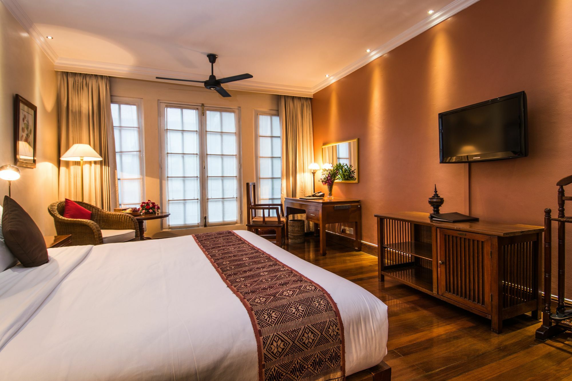 Savoy Hotel Yangon Exterior photo