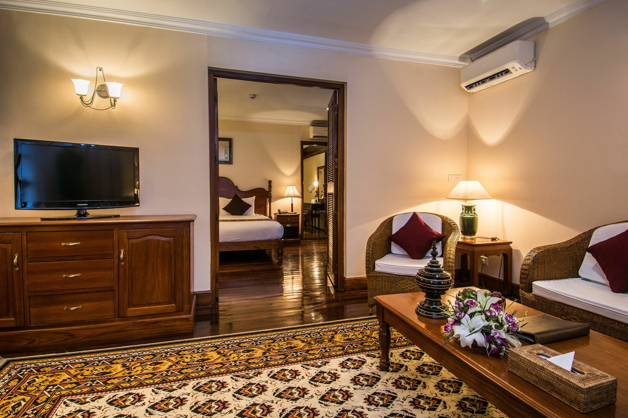 Savoy Hotel Yangon Exterior photo